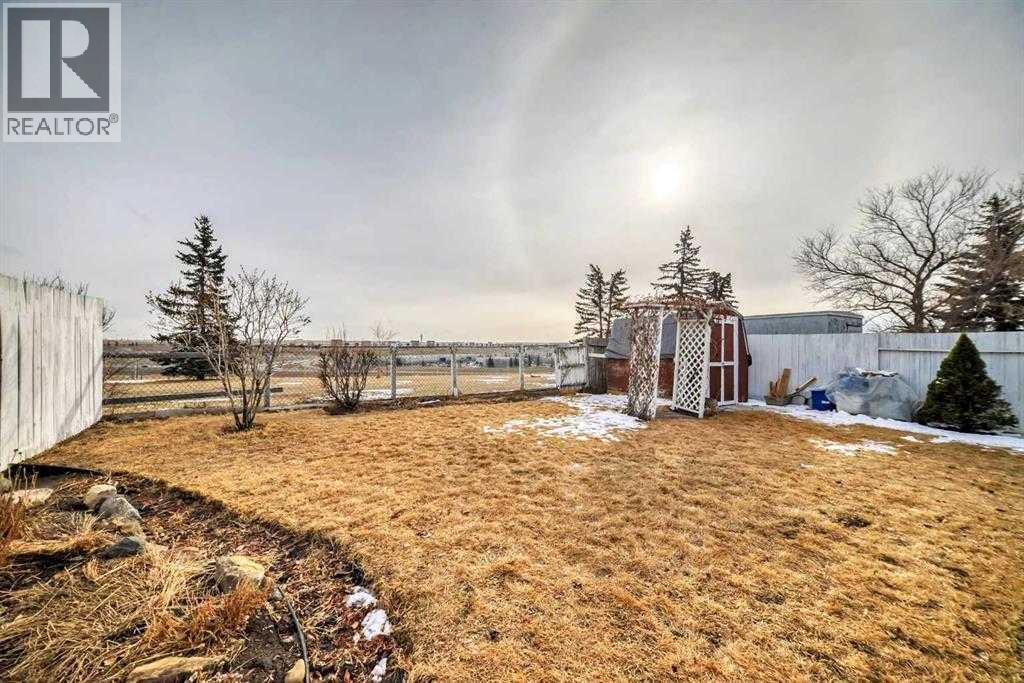 93 Huntstrom Drive NE, Calgary, Alberta  T2K 5V5 - Photo 34 - A2297118