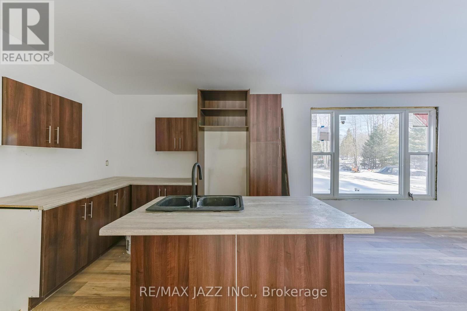 3338 Monck Road, Kawartha Lakes, Ontario  K0M 1K0 - Photo 11 - X12957584