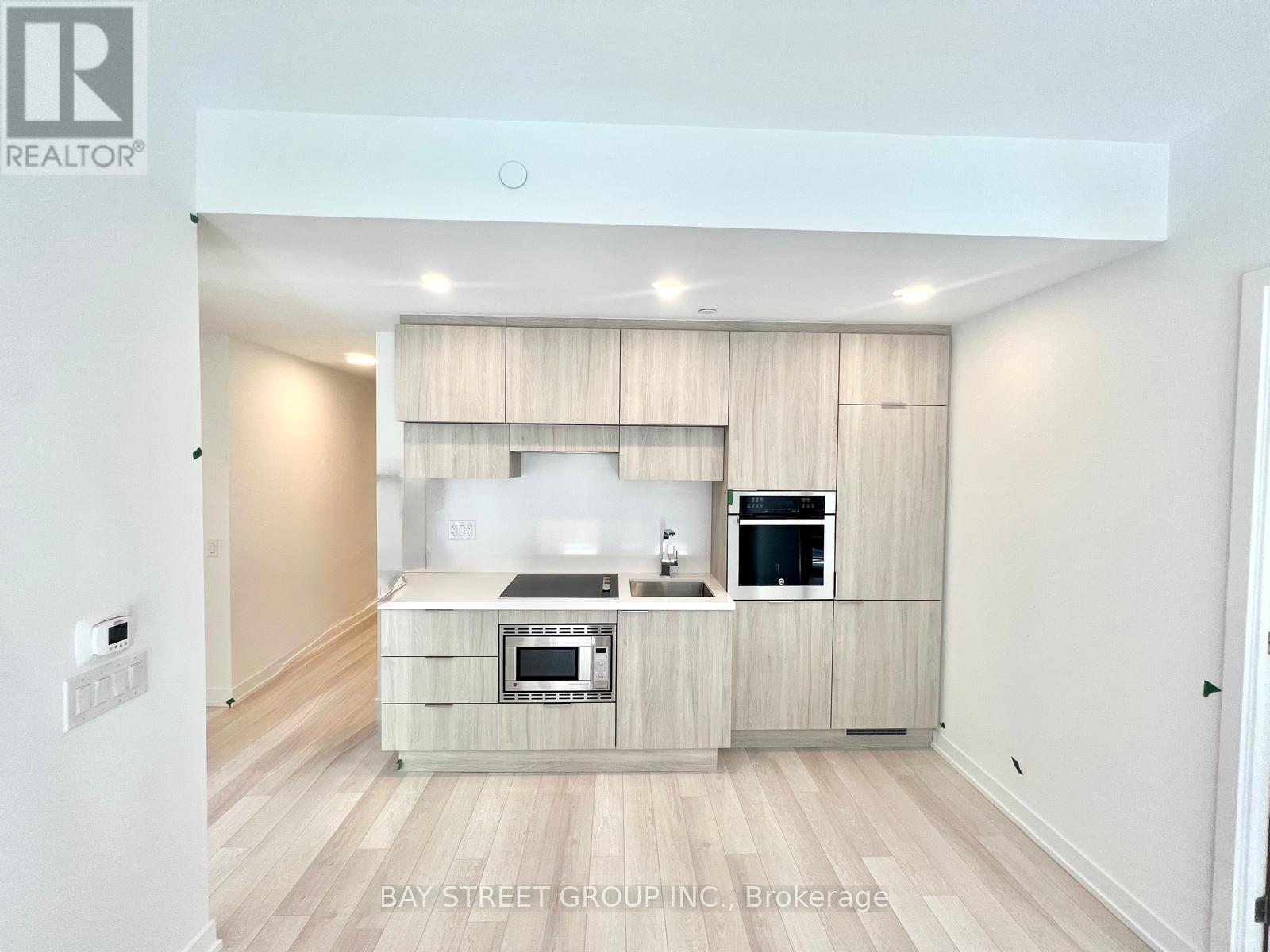 904 - 39 Roehampton Avenue, Toronto, Ontario  M4P 1P9 - Photo 7 - C12957532