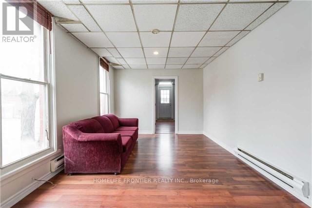 556 Parliament Street, Toronto, Ontario  M4X 1P6 - Photo 2 - C12957582