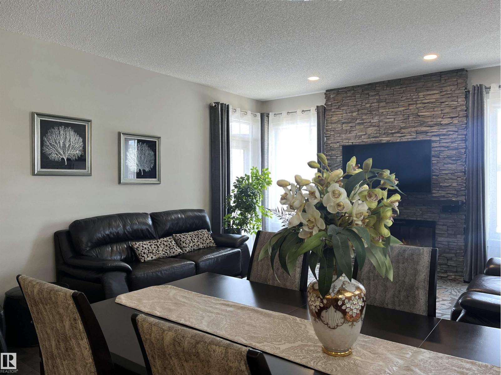 8504 216 St Nw, Edmonton, Alberta  T5T 4W2 - Photo 3 - E4480692