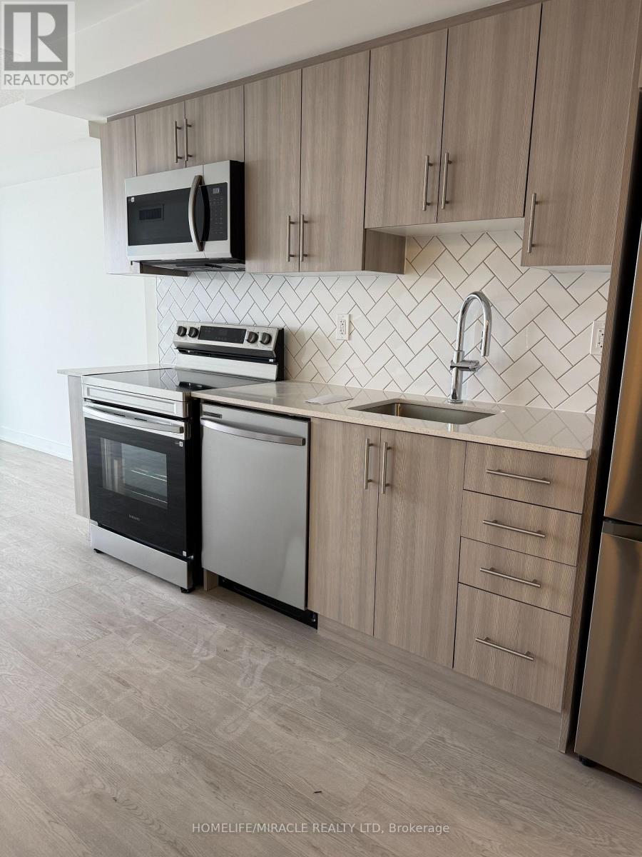 1306 - 1010 Sandy Beach Road, Pickering, Ontario  L1W 0C7 - Photo 2 - E12957594