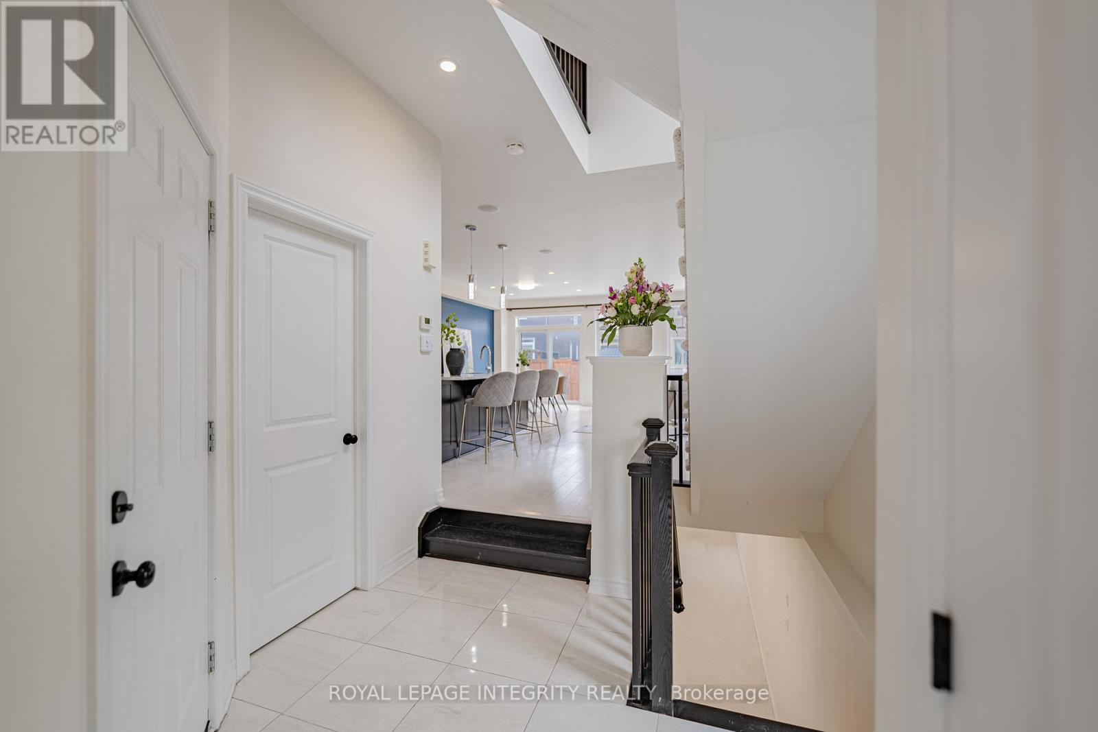 1882 Maple Grove Road, Ottawa, Ontario  K2S 0W4 - Photo 3 - X12957580