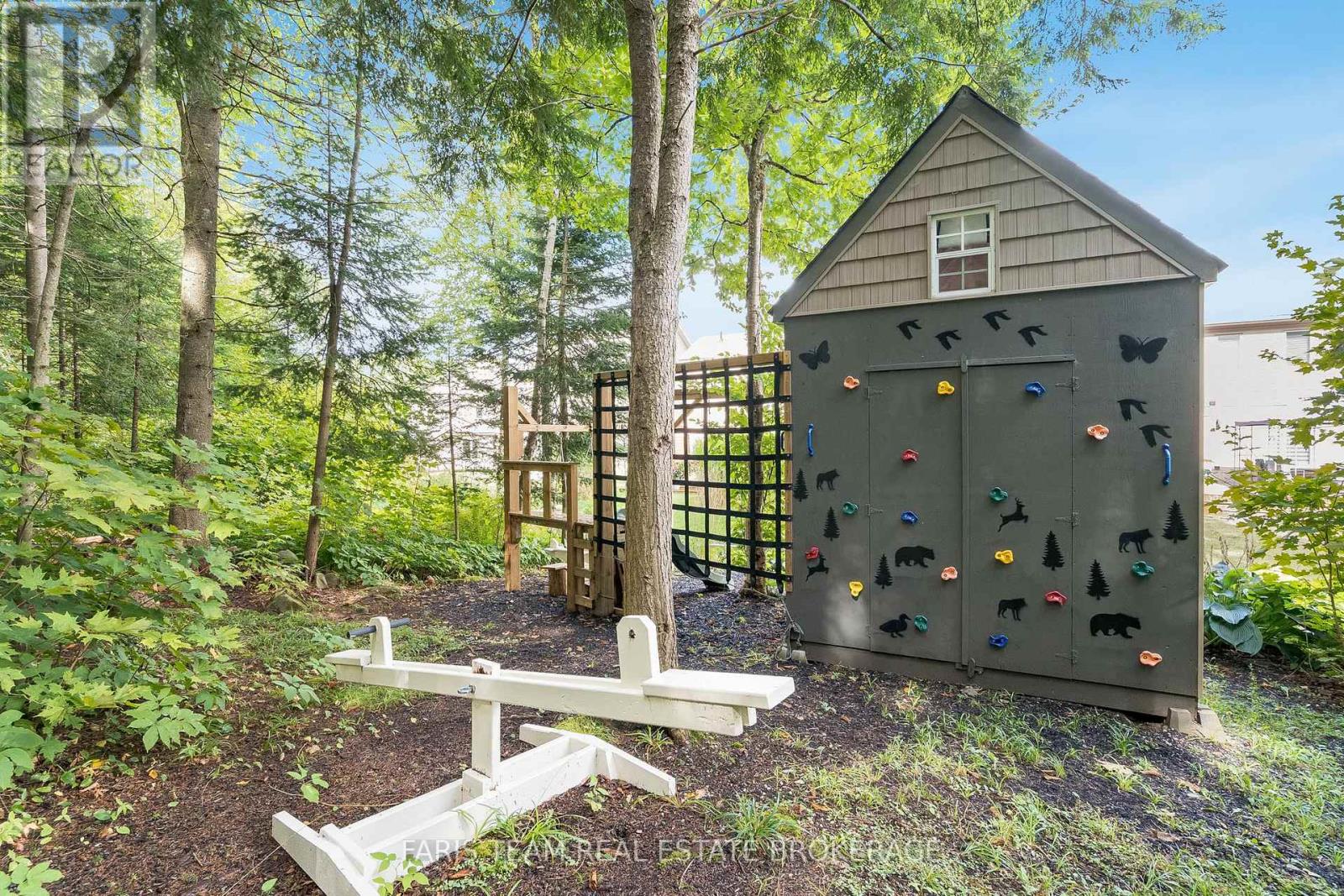 22 Spalding Crescent, Huntsville, Ontario  P1H 1C8 - Photo 47 - X12934834