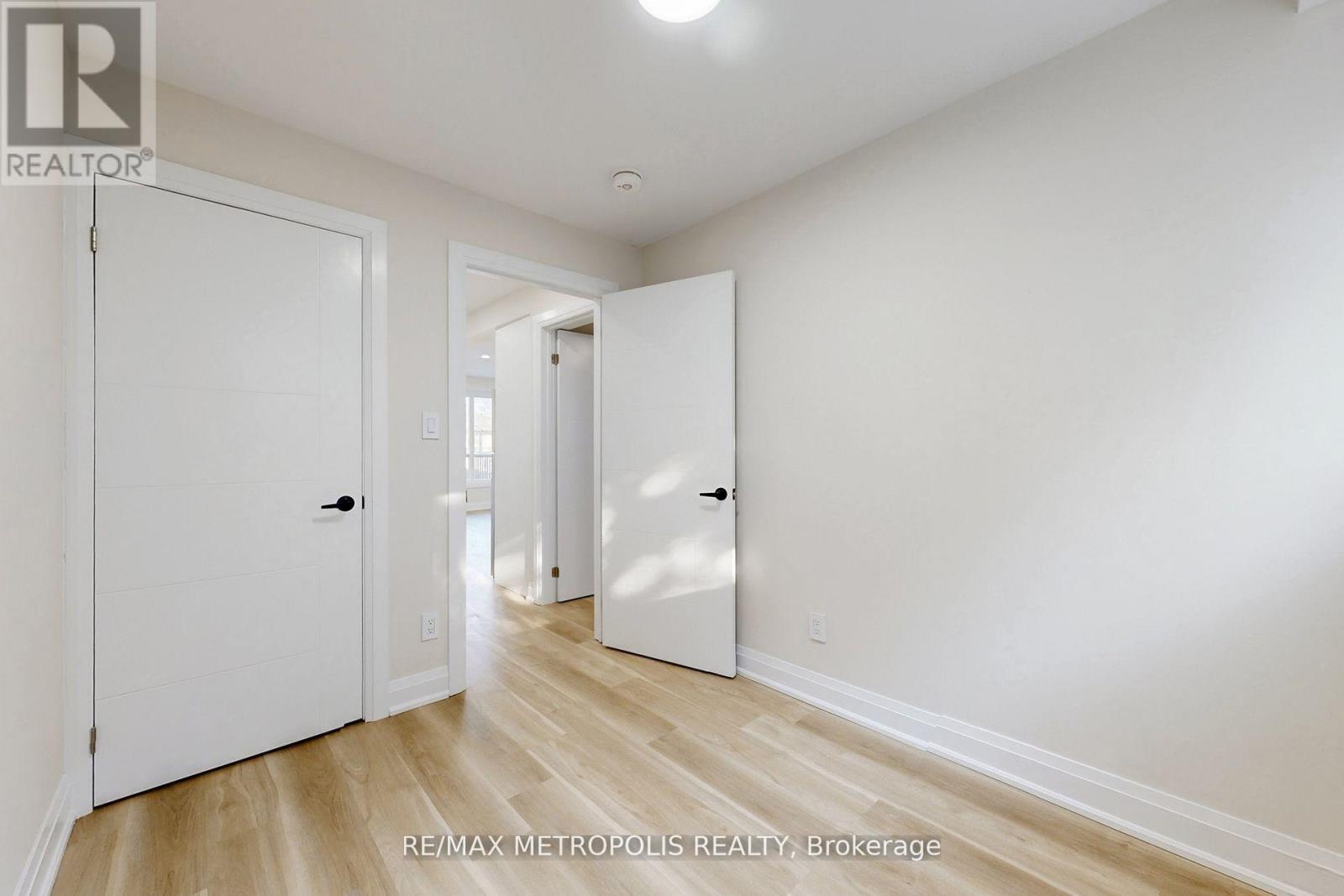 #main - 85 Primula Crescent, Toronto, Ontario  M9L 1J9 - Photo 8 - W12957536