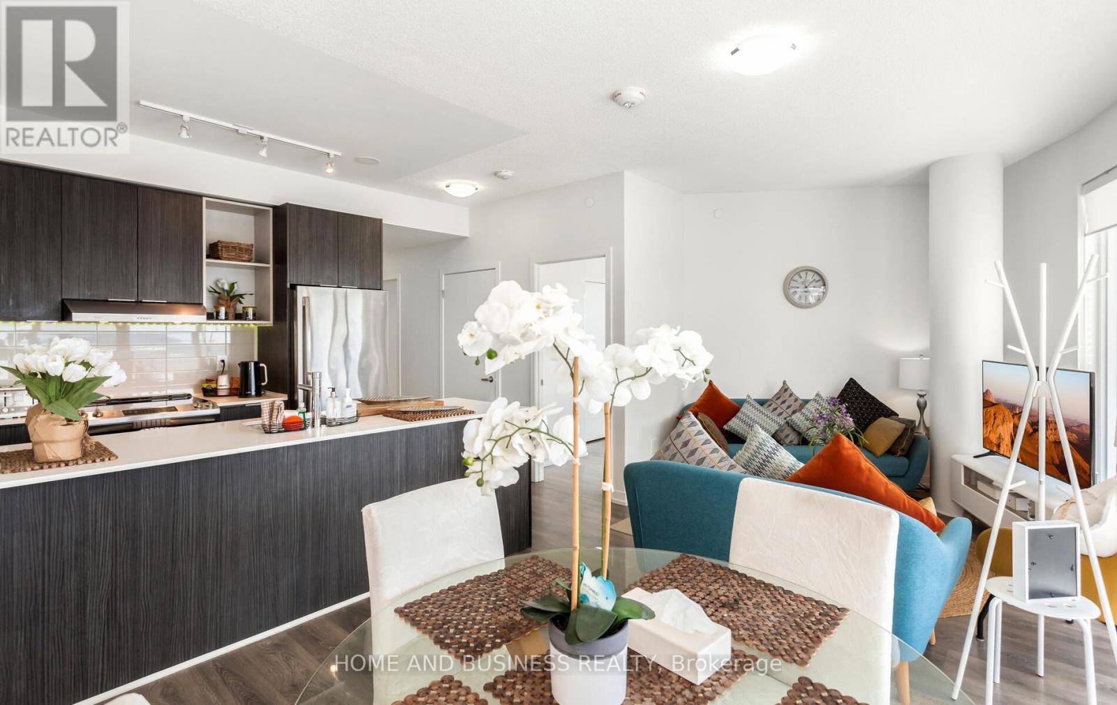 1218 - 2520 Eglinton Avenue W, Mississauga, Ontario  L5M 0Y2 - Photo 13 - W12957598