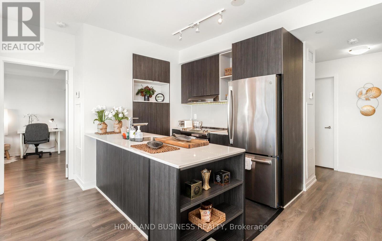 1218 - 2520 Eglinton Avenue W, Mississauga, Ontario  L5M 0Y2 - Photo 14 - W12957598