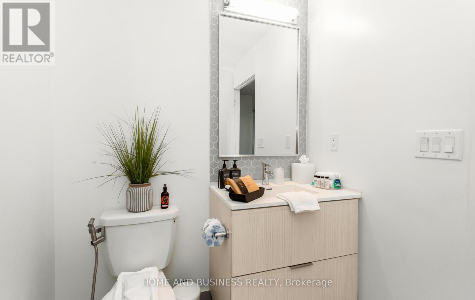 1218 - 2520 Eglinton Avenue W, Mississauga, Ontario  L5M 0Y2 - Photo 31 - W12957598