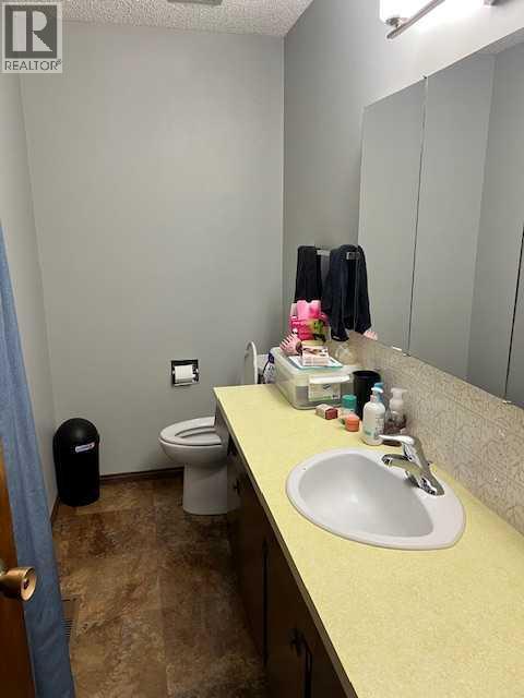 1105 And 1107 11 Street S, Lethbridge, Alberta  T1K 1P7 - Photo 7 - A2298344