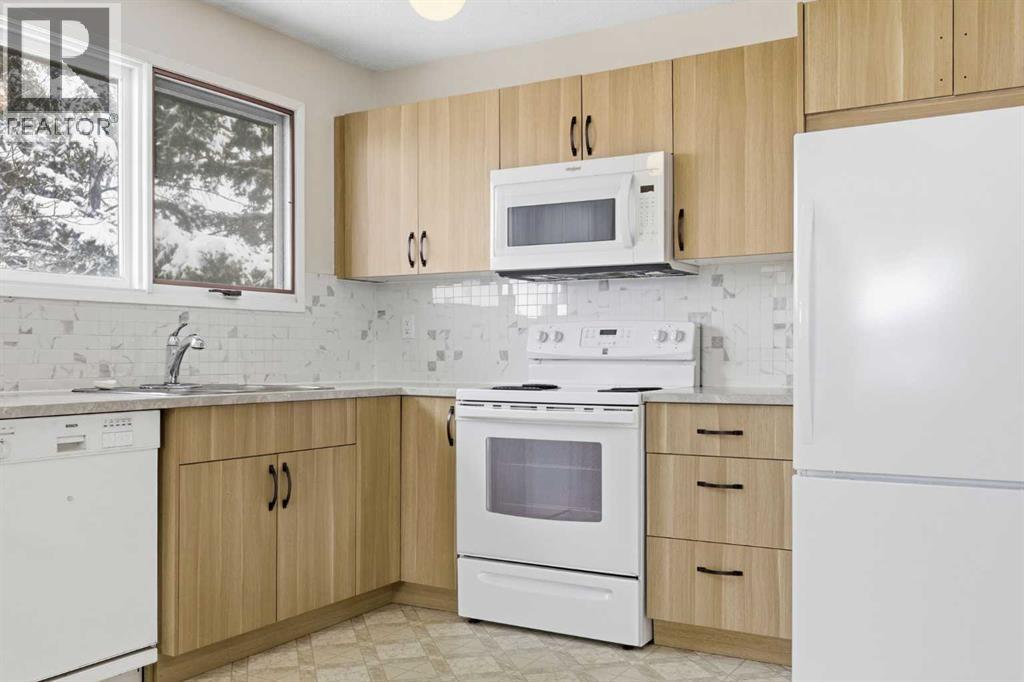 32 Fonda Mews SE, Calgary, Alberta  T2A 5S5 - Photo 12 - A2298267