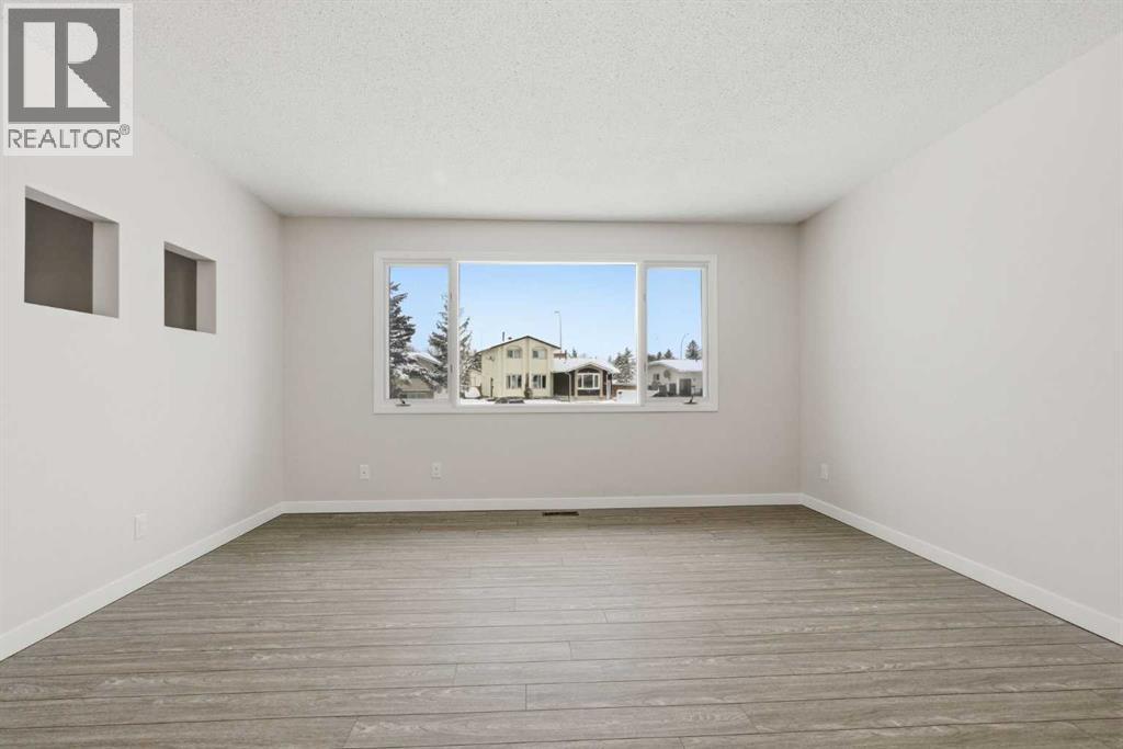 32 Fonda Mews SE, Calgary, Alberta  T2A 5S5 - Photo 9 - A2298267