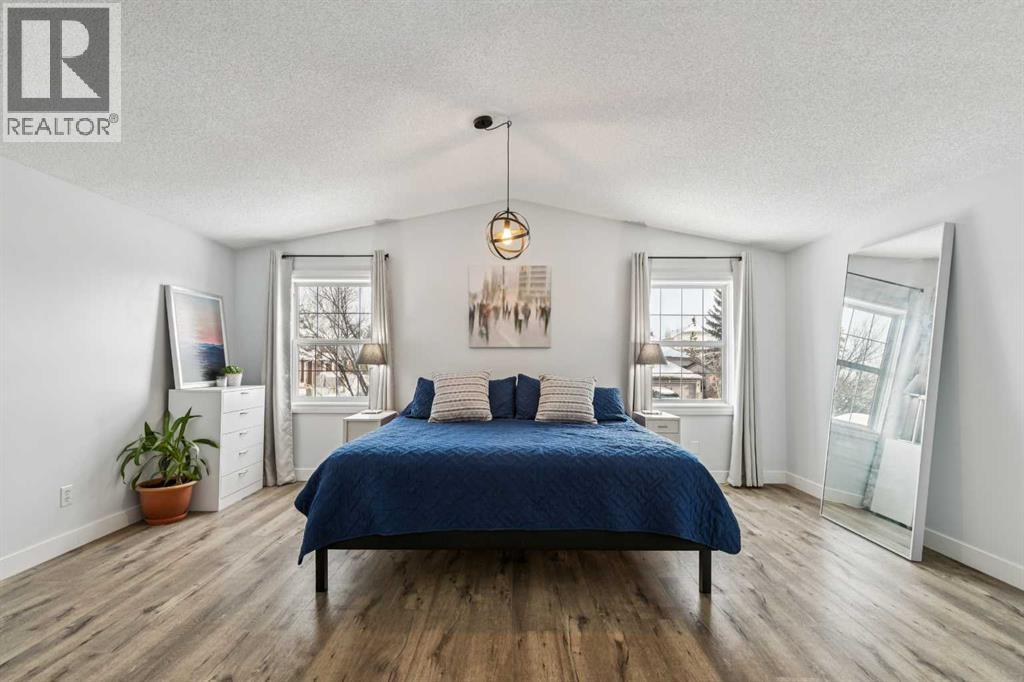 225 Somerset Drive Sw, Calgary, Alberta  T2Y 3K2 - Photo 16 - A2298806