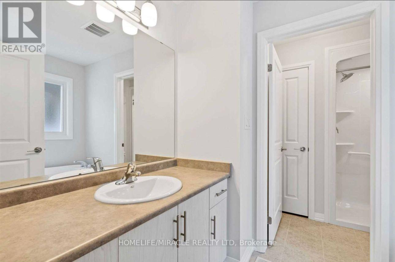 9302 White Oak Avenue, Niagara Falls, Ontario  L2G 0E9 - Photo 13 - X12957520