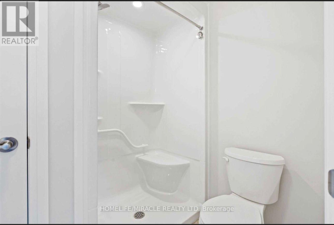 9302 White Oak Avenue, Niagara Falls, Ontario  L2G 0E9 - Photo 16 - X12957520