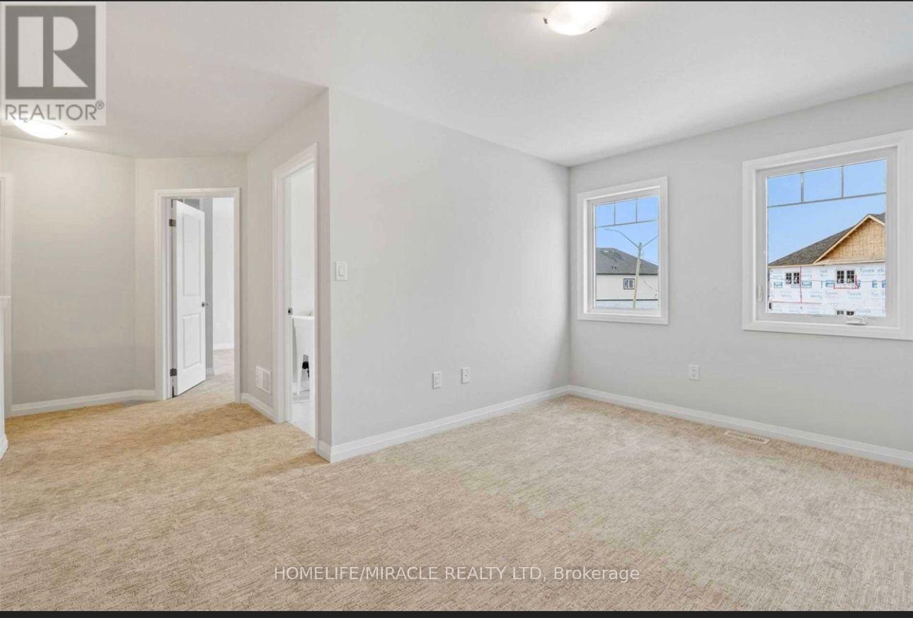 9302 White Oak Avenue, Niagara Falls, Ontario  L2G 0E9 - Photo 8 - X12957520