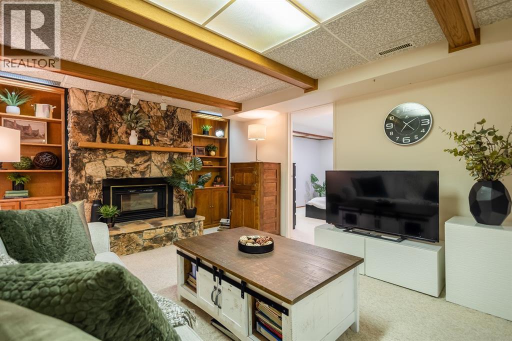 5617 Dalcastle Hill NW, Calgary, Alberta  T3A 2A2 - Photo 27 - A2297471