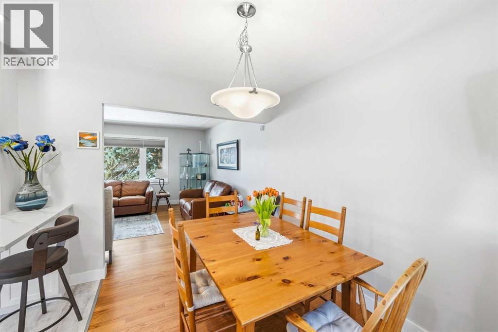 2724 Lougheed Drive Sw, Calgary, Alberta  T3E 5T6 - Photo 9 - A2298102