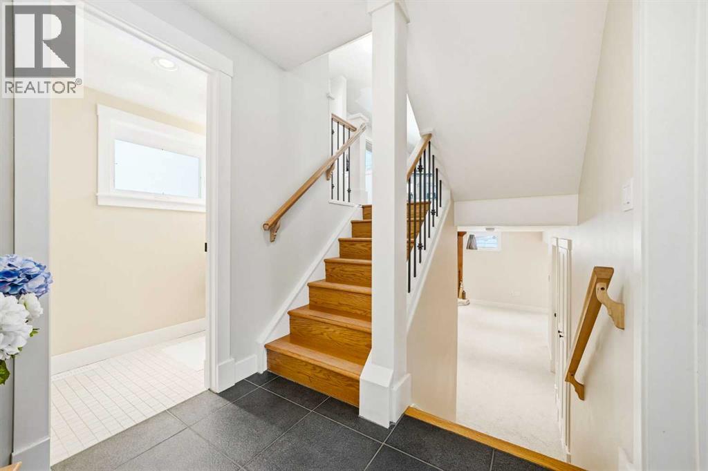 2724 Lougheed Drive Sw, Calgary, Alberta  T3E 5T6 - Photo 24 - A2298102