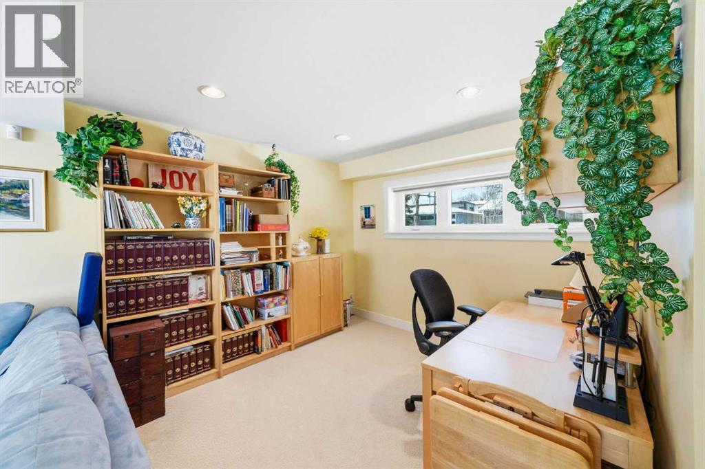 2724 Lougheed Drive Sw, Calgary, Alberta  T3E 5T6 - Photo 28 - A2298102