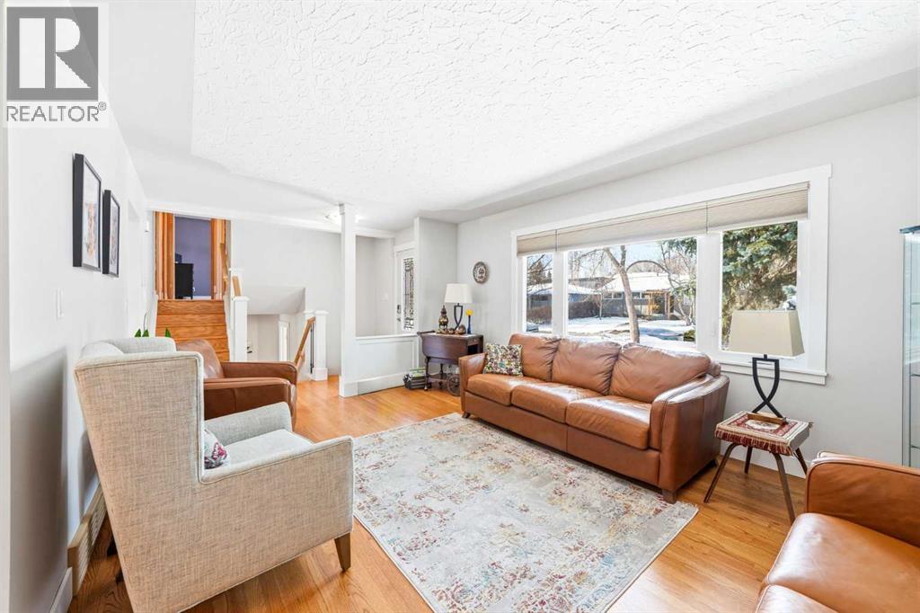 2724 Lougheed Drive Sw, Calgary, Alberta  T3E 5T6 - Photo 6 - A2298102