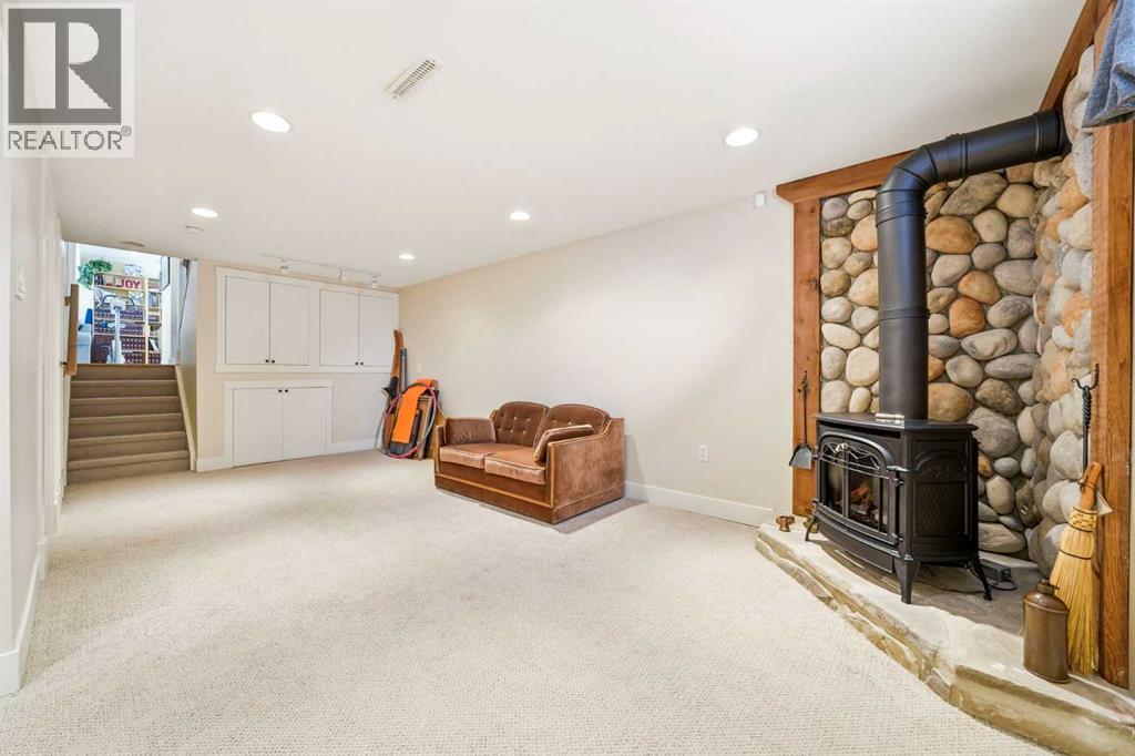 2724 Lougheed Drive Sw, Calgary, Alberta  T3E 5T6 - Photo 33 - A2298102