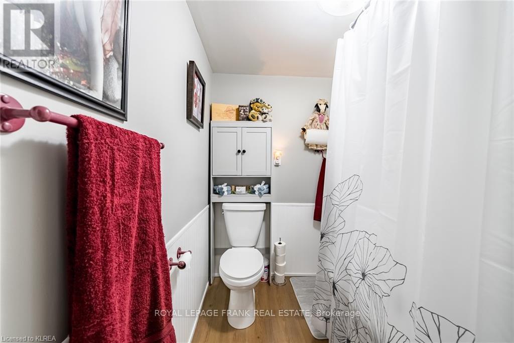37 Sussex Street N, Kawartha Lakes (Lindsay), Ontario  K9V 4H6 - Photo 13 - X12957646