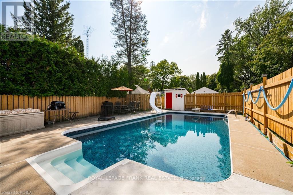 37 Sussex Street N, Kawartha Lakes, Ontario  K9V 4H6 - Photo 14 - X12957646