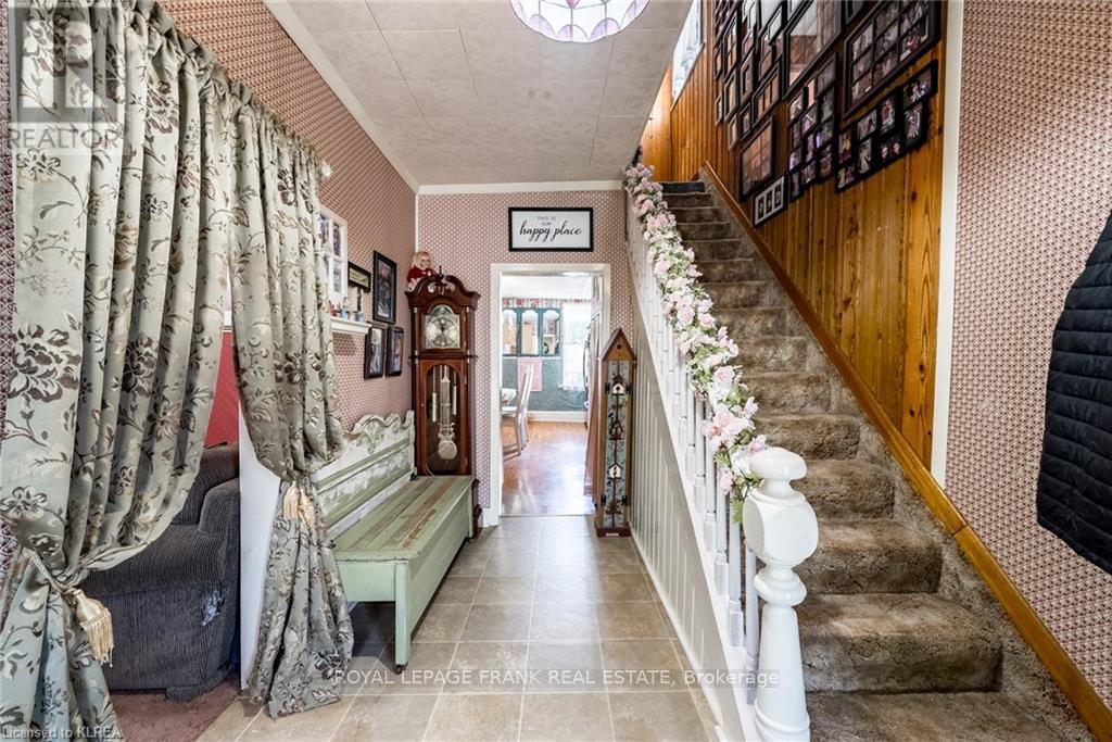 37 Sussex Street N, Kawartha Lakes (Lindsay), Ontario  K9V 4H6 - Photo 20 - X12957646