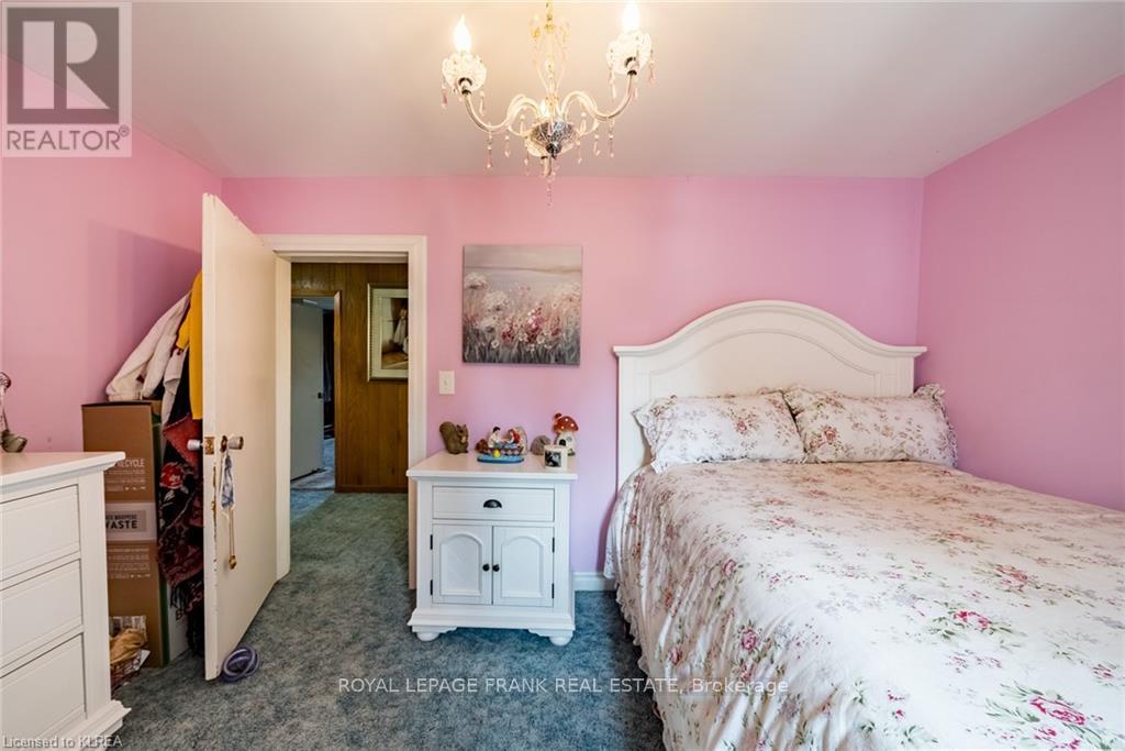 37 Sussex Street N, Kawartha Lakes (Lindsay), Ontario  K9V 4H6 - Photo 35 - X12957646