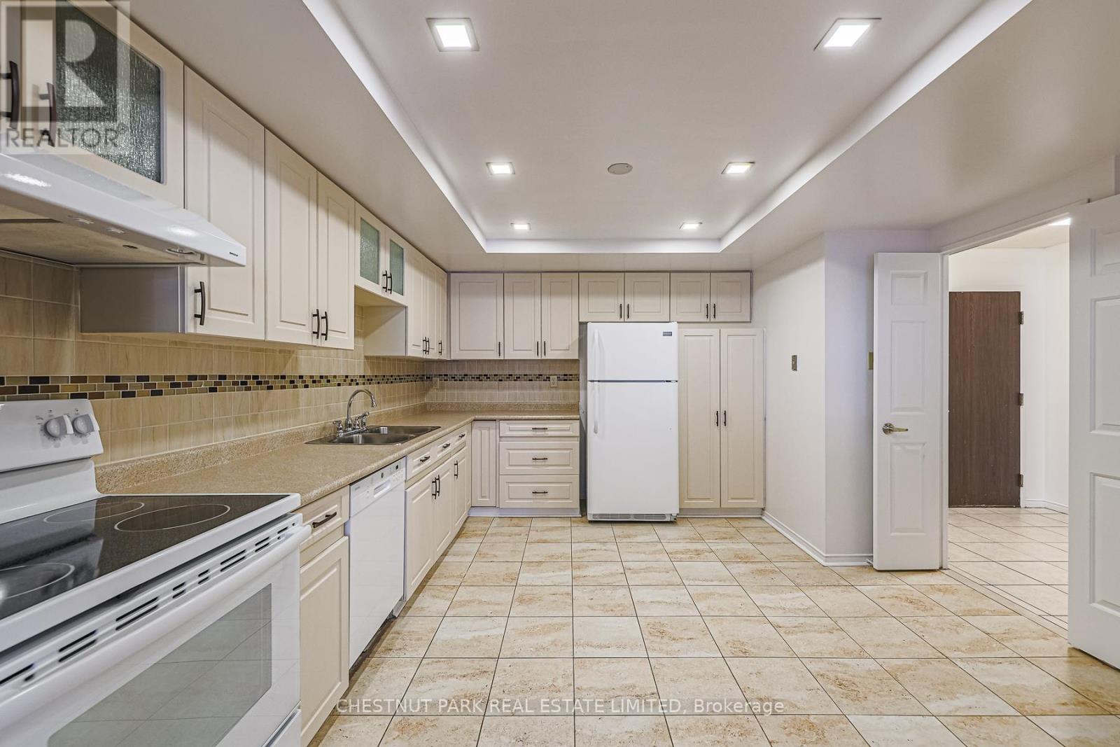 1504 - 131 Beecroft Road, Toronto, Ontario  M2N 6G9 - Photo 12 - C12957612