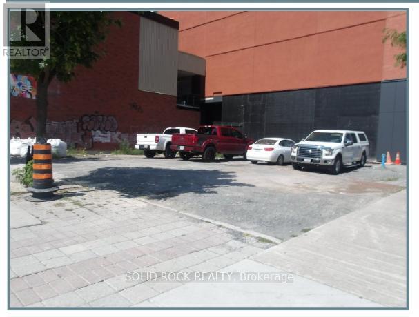 404-406 Bank Street, Ottawa, Ontario K2P 1Y9 - Photo 3 - X12957606