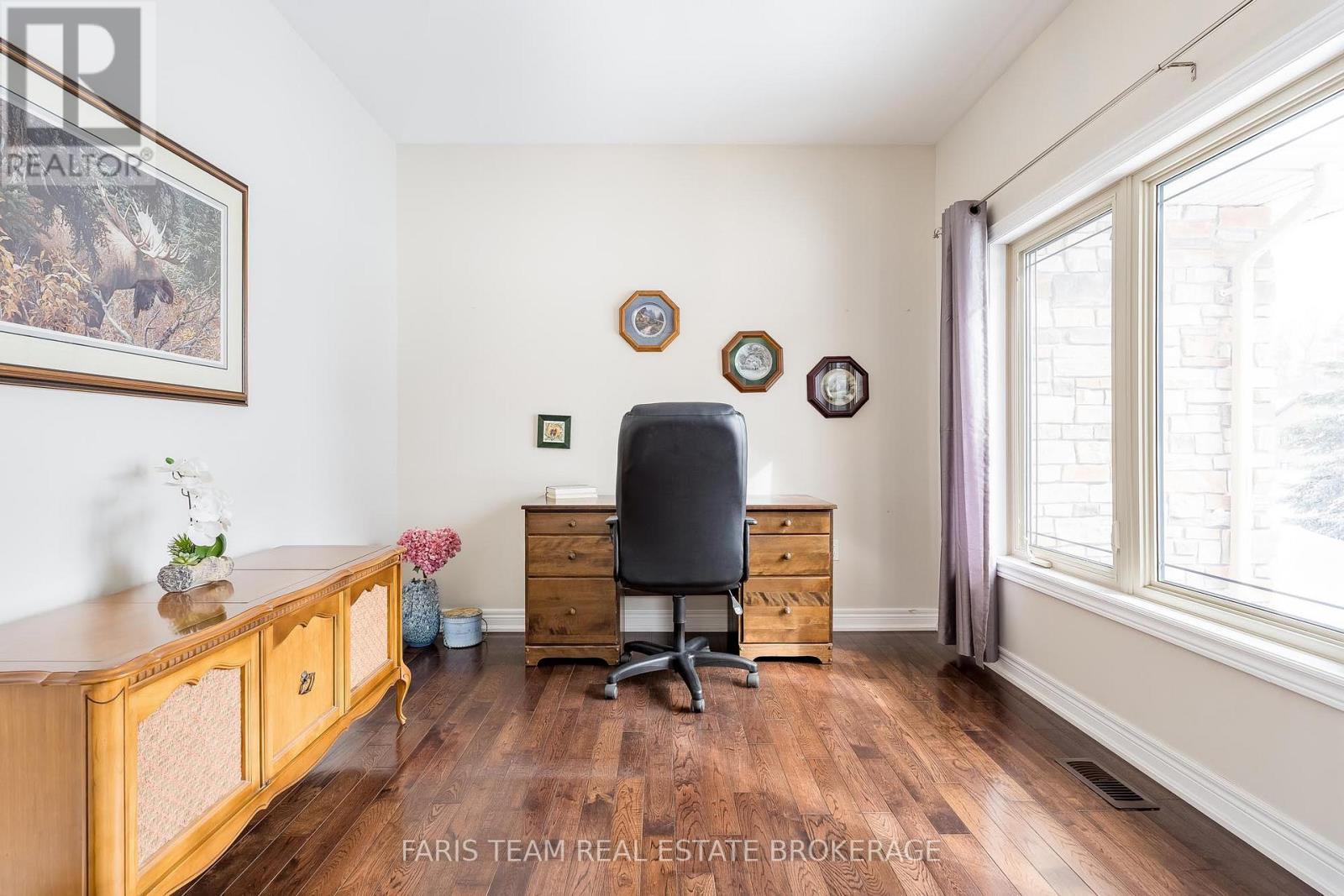 30 Fisher Drive, Adjala-Tosorontio, Ontario  L0M 1J0 - Photo 12 - N12827874