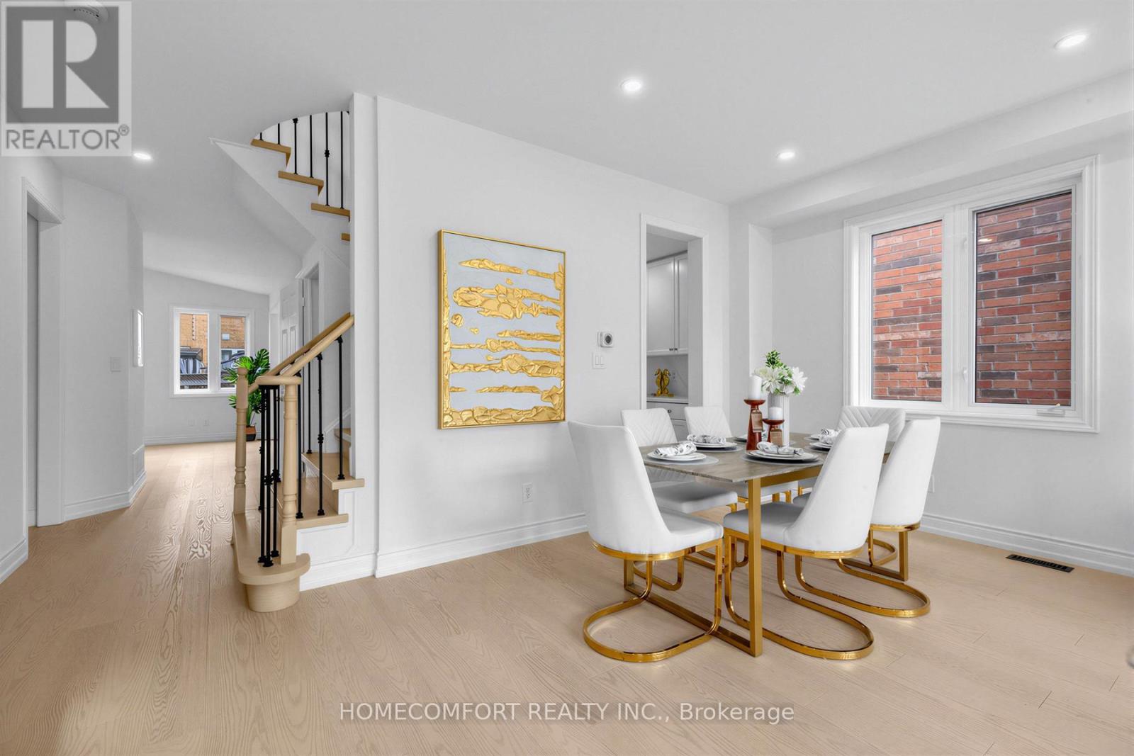 52 Victoria Wood Avenue, Markham, Ontario  L6E 1K1 - Photo 12 - N12957610