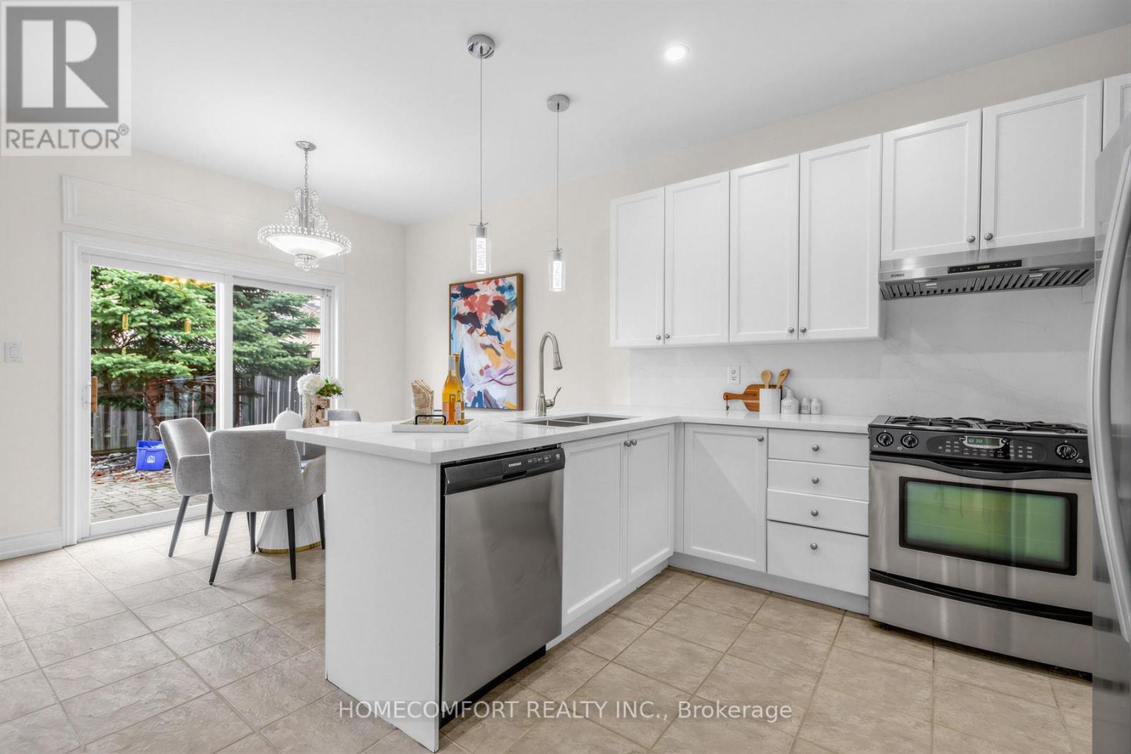 52 Victoria Wood Avenue, Markham, Ontario  L6E 1K1 - Photo 22 - N12957610