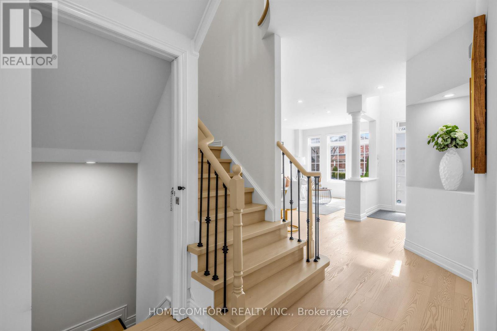 52 Victoria Wood Avenue, Markham, Ontario  L6E 1K1 - Photo 25 - N12957610