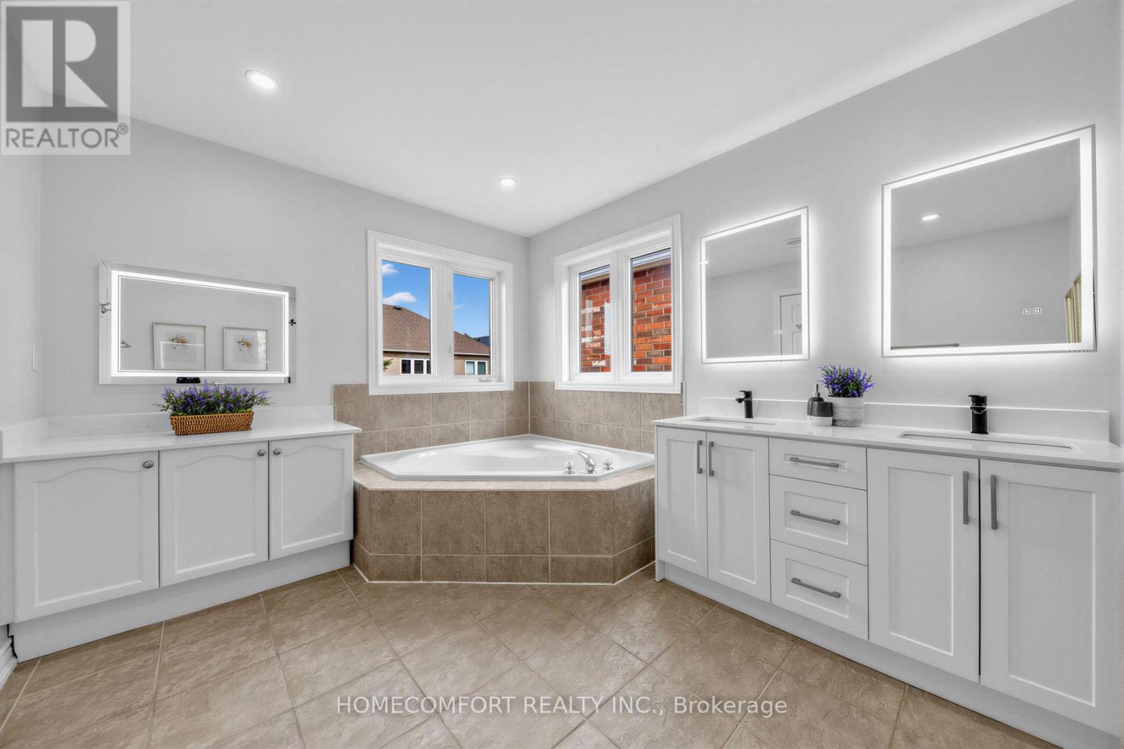 52 Victoria Wood Avenue, Markham, Ontario  L6E 1K1 - Photo 40 - N12957610