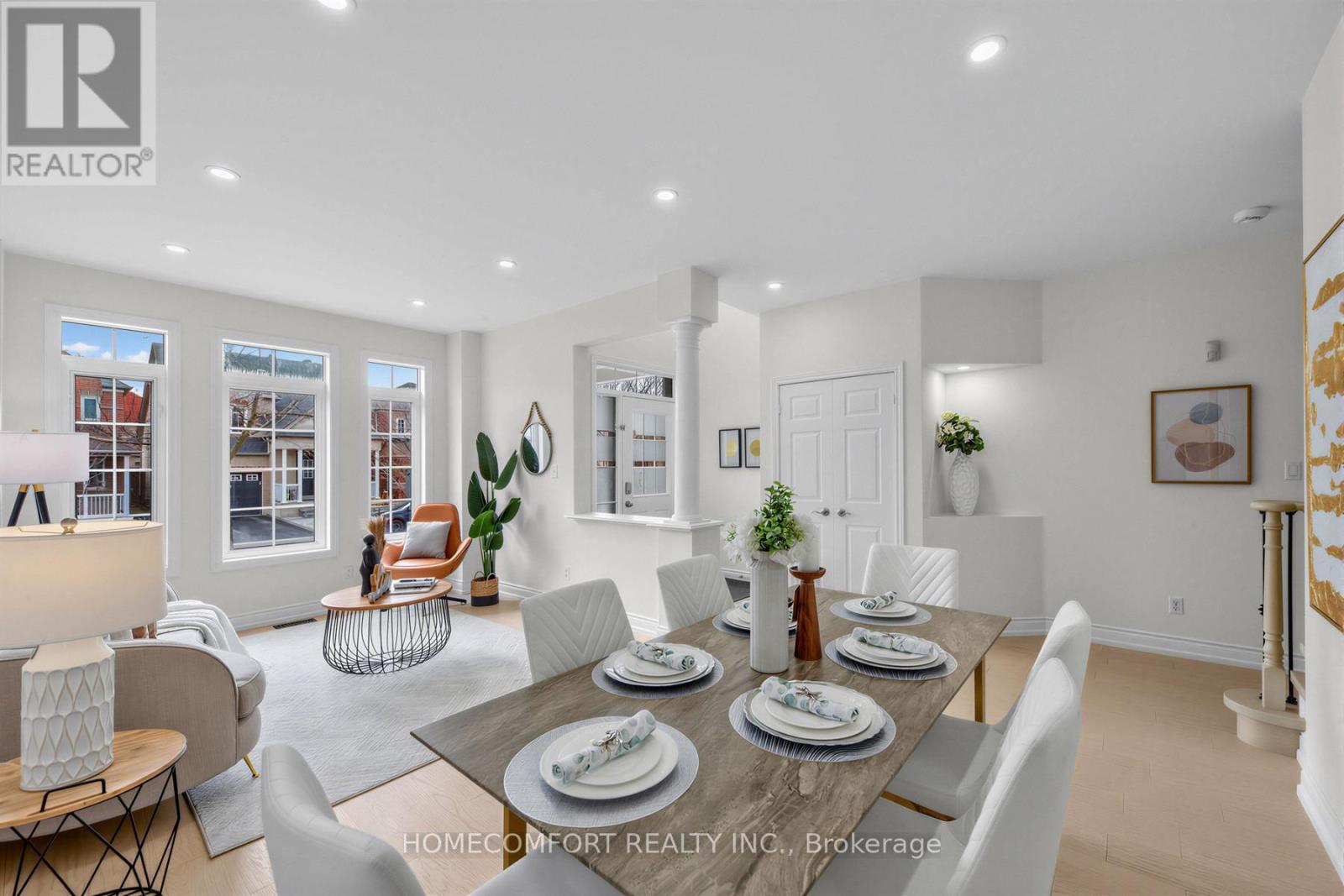 52 Victoria Wood Avenue, Markham, Ontario  L6E 1K1 - Photo 6 - N12957610