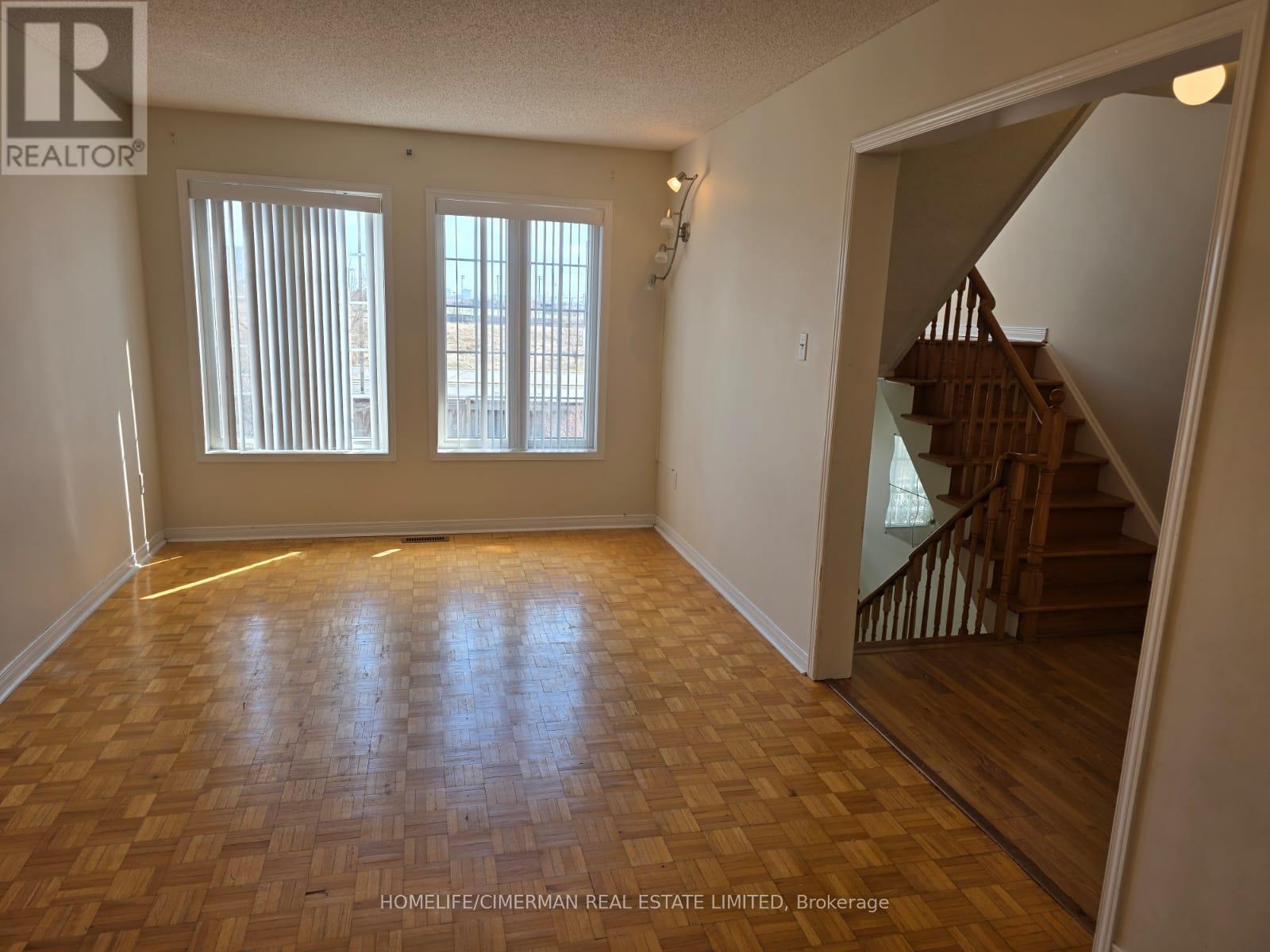 Upper - 161 Sassafras Circle, Vaughan, Ontario  L4J 8M6 - Photo 12 - N12957642