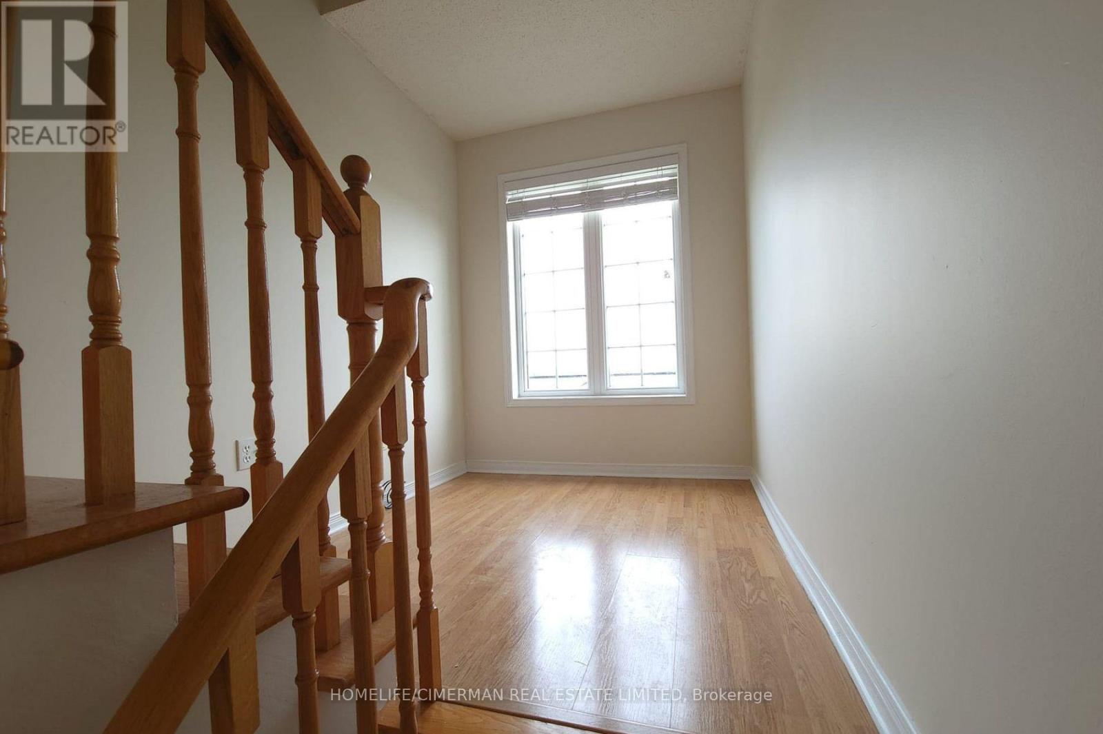 Upper - 161 Sassafras Circle, Vaughan, Ontario  L4J 8M6 - Photo 13 - N12957642