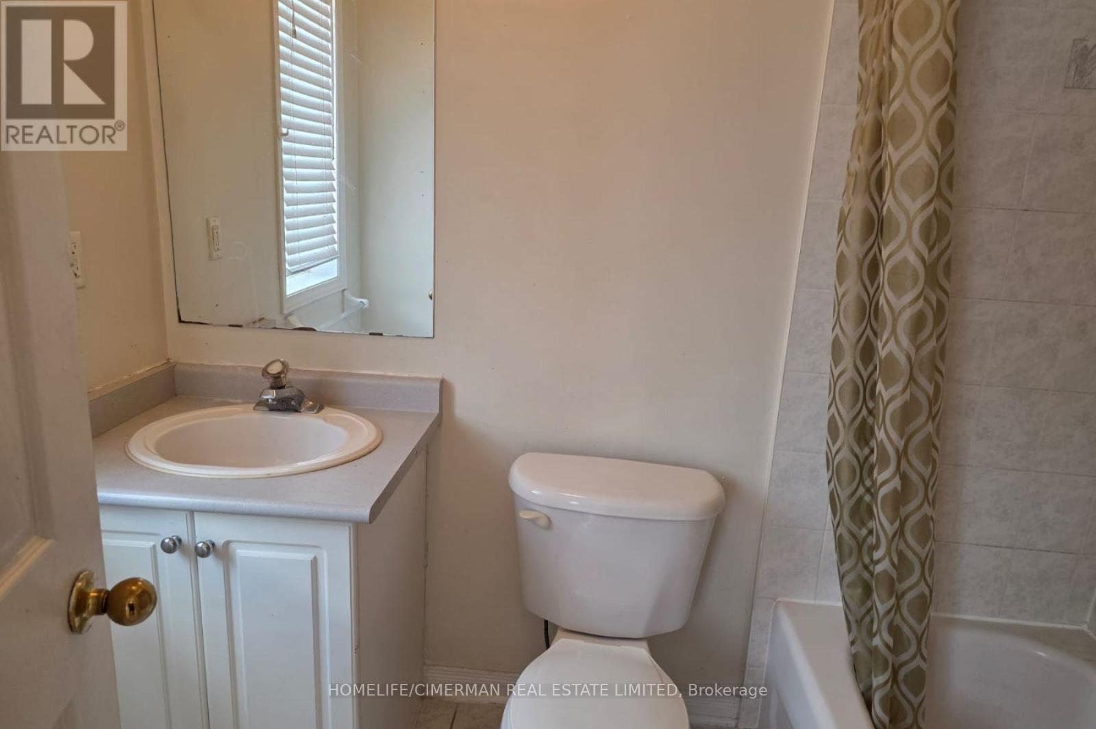 Upper - 161 Sassafras Circle, Vaughan, Ontario  L4J 8M6 - Photo 17 - N12957642