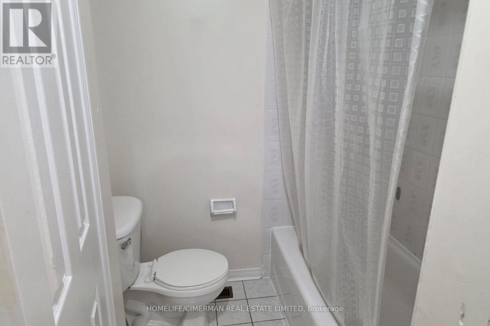 Upper - 161 Sassafras Circle, Vaughan, Ontario  L4J 8M6 - Photo 20 - N12957642