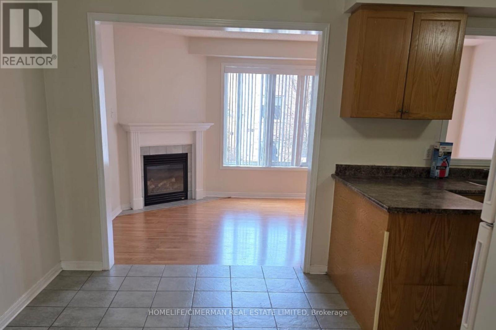 Upper - 161 Sassafras Circle, Vaughan, Ontario  L4J 8M6 - Photo 5 - N12957642