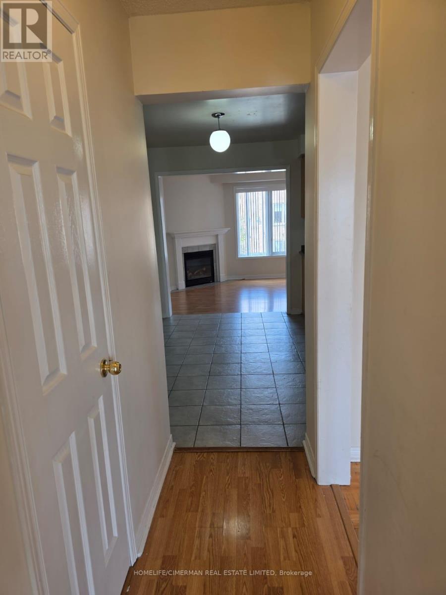 Upper - 161 Sassafras Circle, Vaughan, Ontario  L4J 8M6 - Photo 9 - N12957642