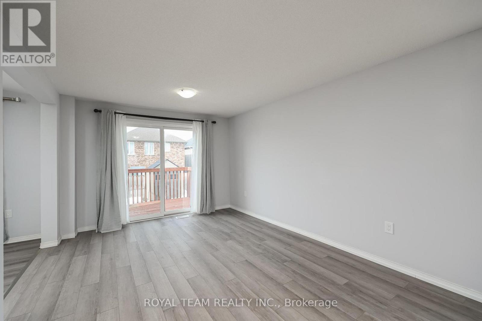 186 Madelaine Drive, Barrie (Painswick South), Ontario  L4N 0S7 - Photo 10 - S12957650