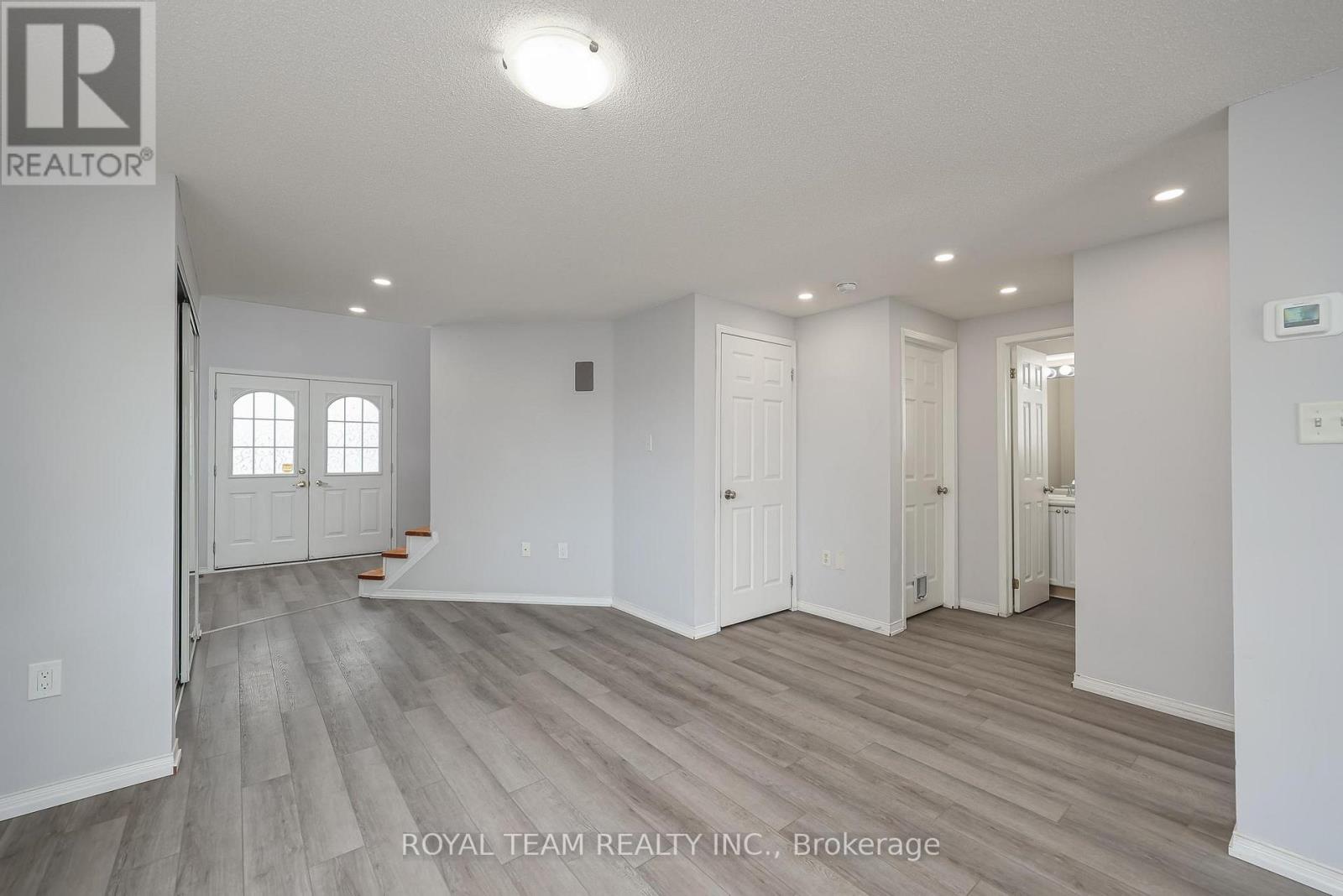 186 Madelaine Drive, Barrie (Painswick South), Ontario  L4N 0S7 - Photo 11 - S12957650