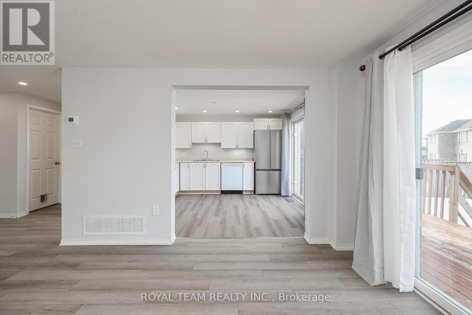 186 Madelaine Drive, Barrie (Painswick South), Ontario  L4N 0S7 - Photo 14 - S12957650