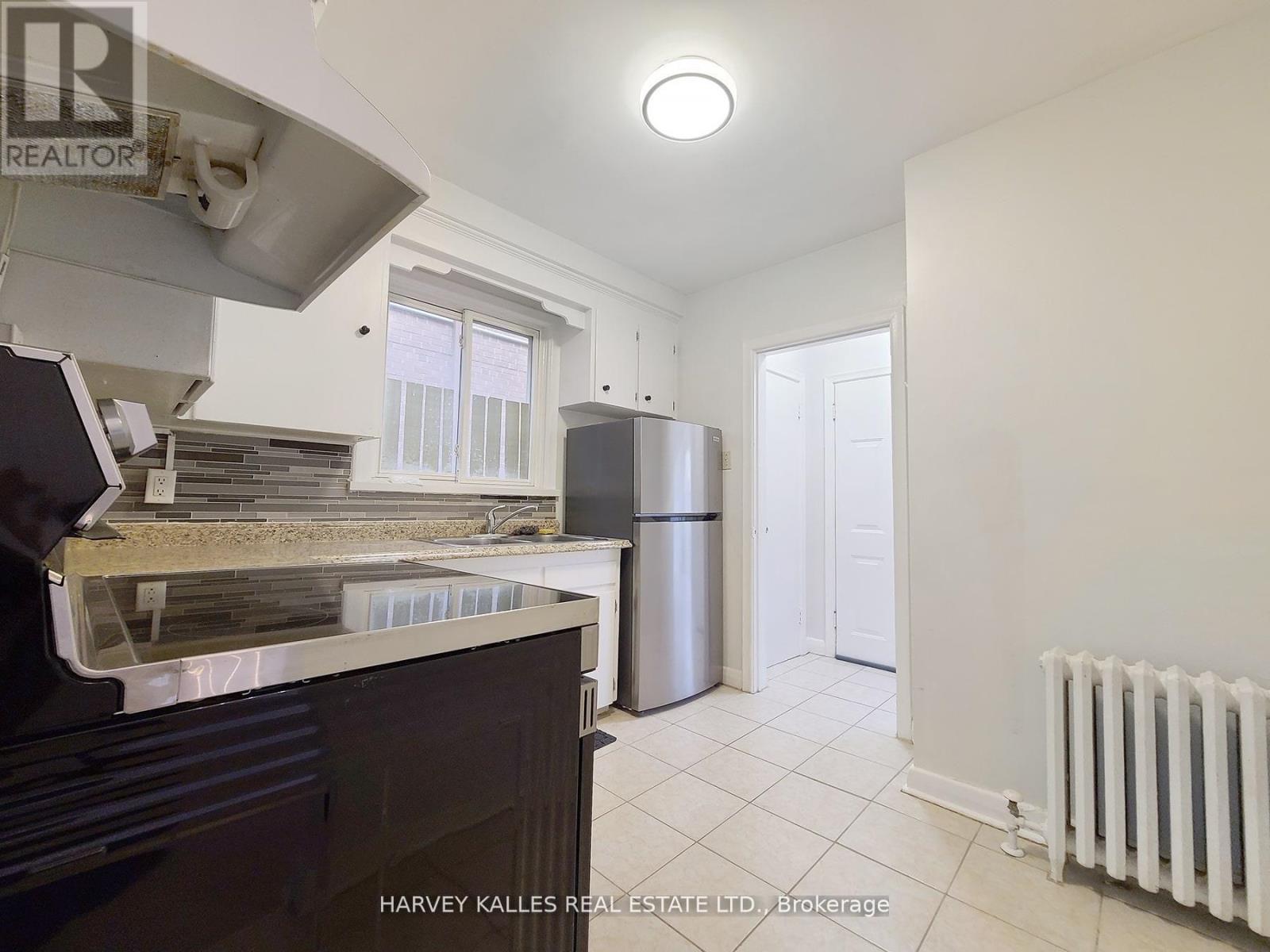 2 - 350 Hopewell Avenue, Toronto, Ontario  M6E 2S2 - Photo 14 - W12957608