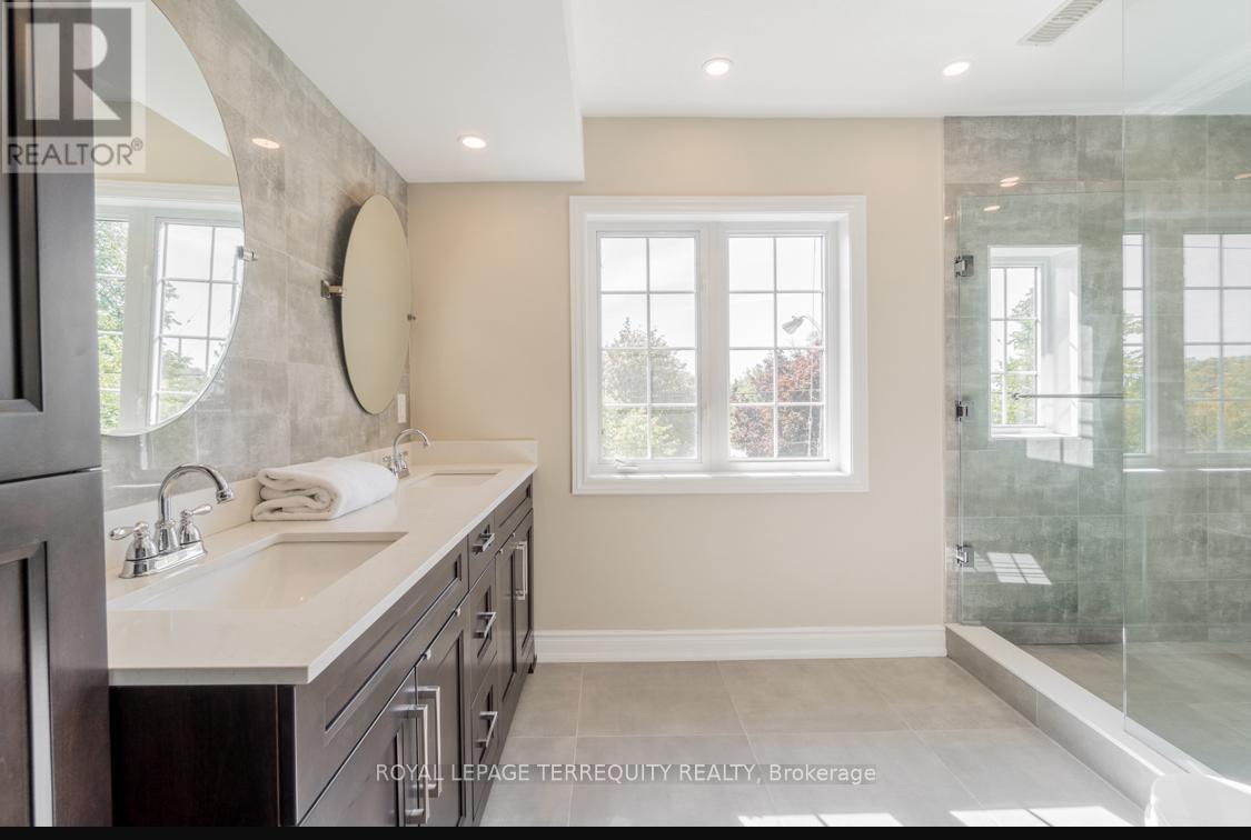 452a Horner Avenue, Toronto, Ontario  M8W 2B4 - Photo 19 - W12957614