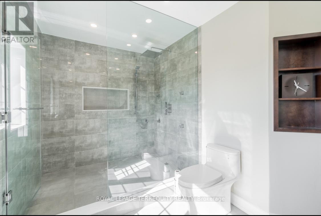 452a Horner Avenue, Toronto, Ontario  M8W 2B4 - Photo 20 - W12957614