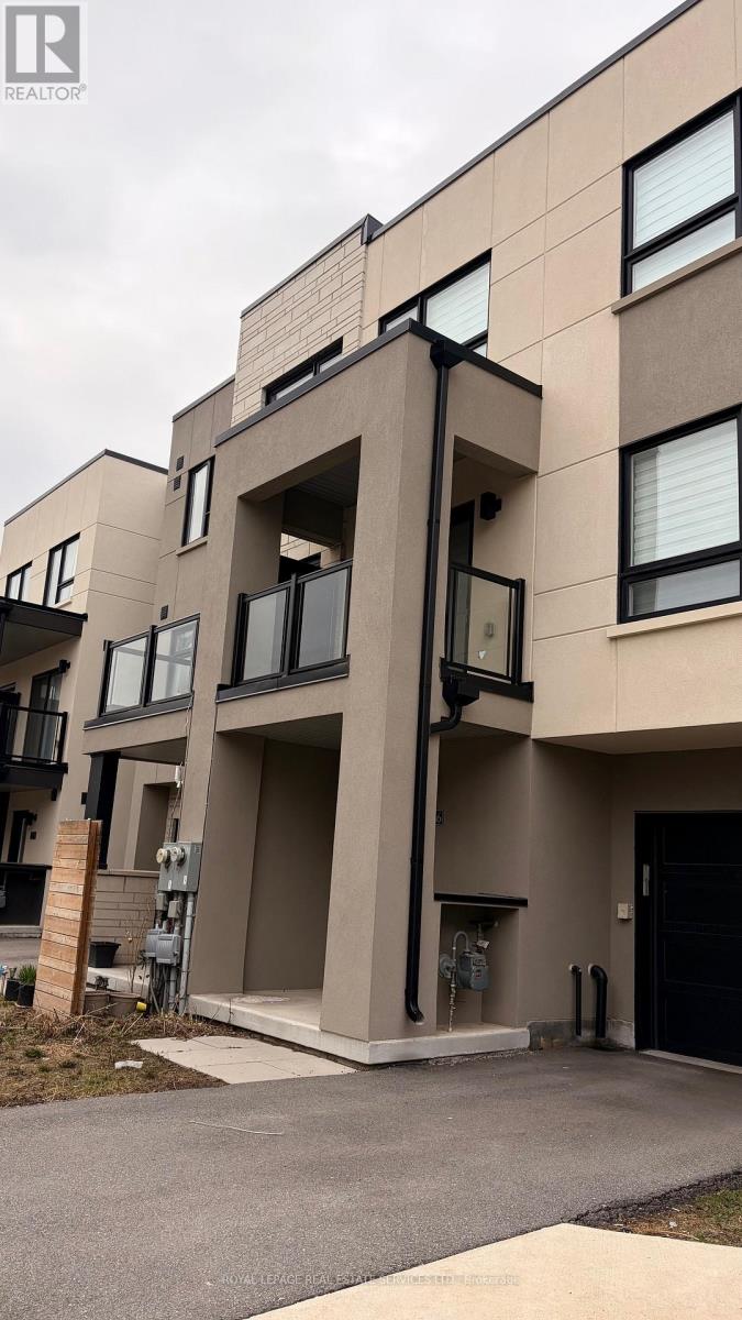 3166 Lotus Common, Burlington, Ontario  L7M 2A9 - Photo 2 - W12957628